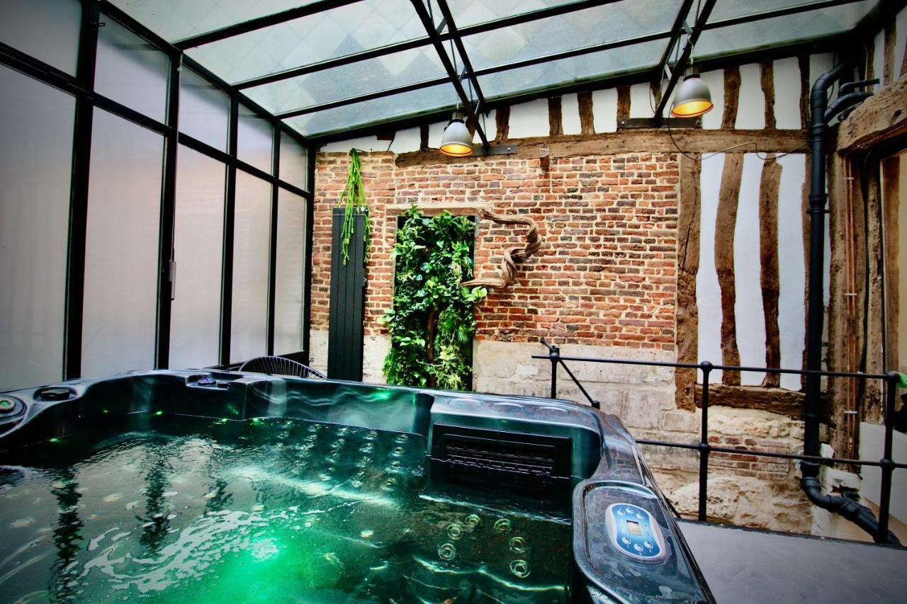 L'Atelier 1742 - Atypique Jacuzzi Rouen Centre Appartement Buitenkant foto